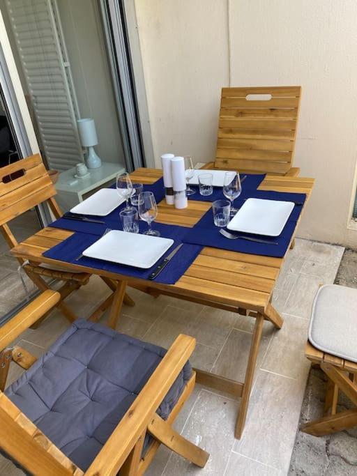 Studio Eleverca 3*- Rez De Jardin Terrasse - Axelle Loc'Appart Mandelieu Exteriér fotografie