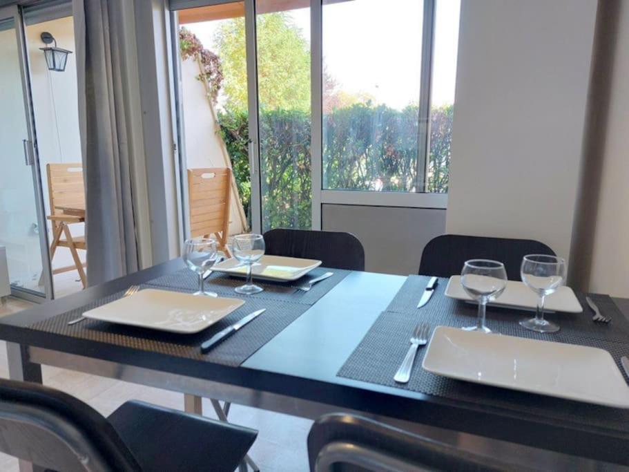 Studio Eleverca 3*- Rez De Jardin Terrasse - Axelle Loc'Appart Mandelieu Exteriér fotografie